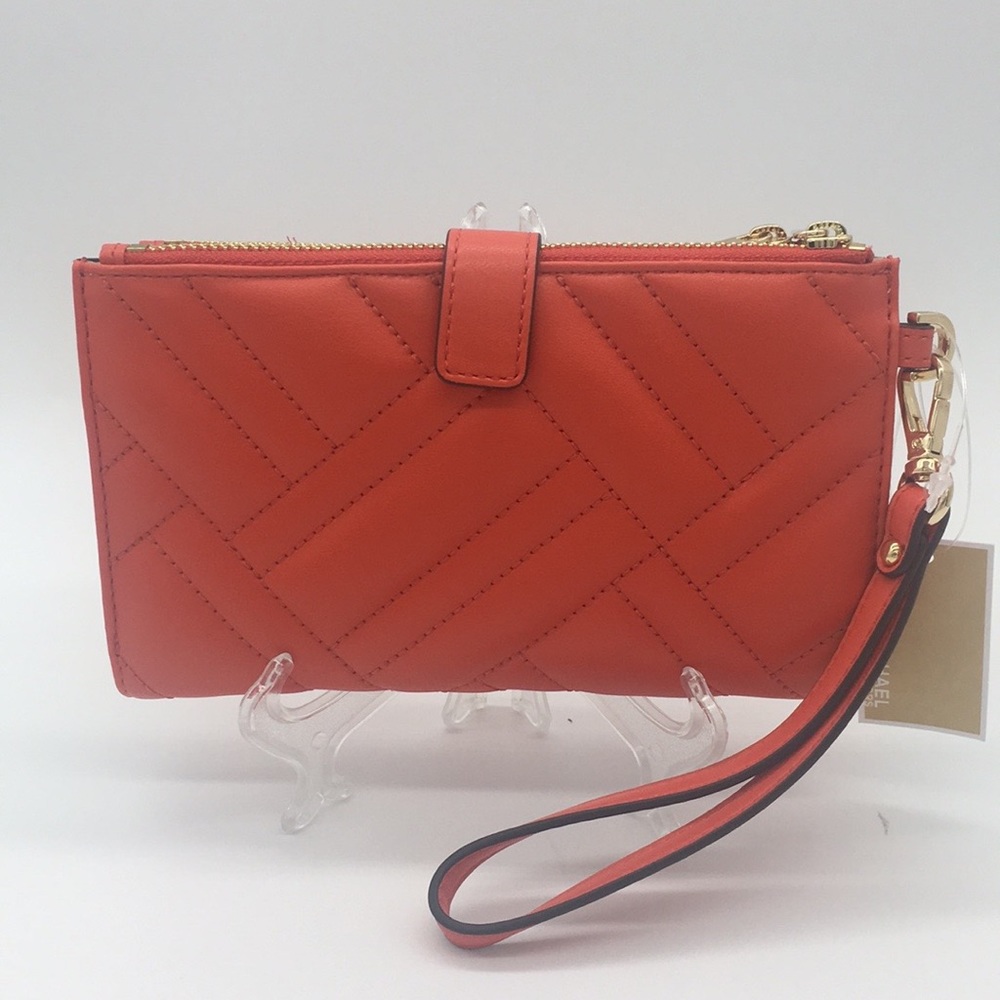 Michael Kors Peyton LG Double Zip Wristlet - Picture 3 of 8